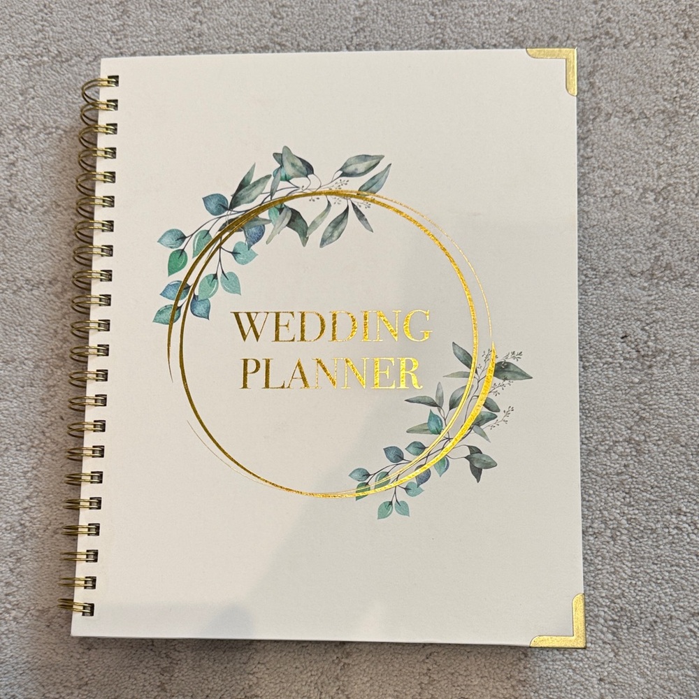 Elegant Gold and White Wedding Planner